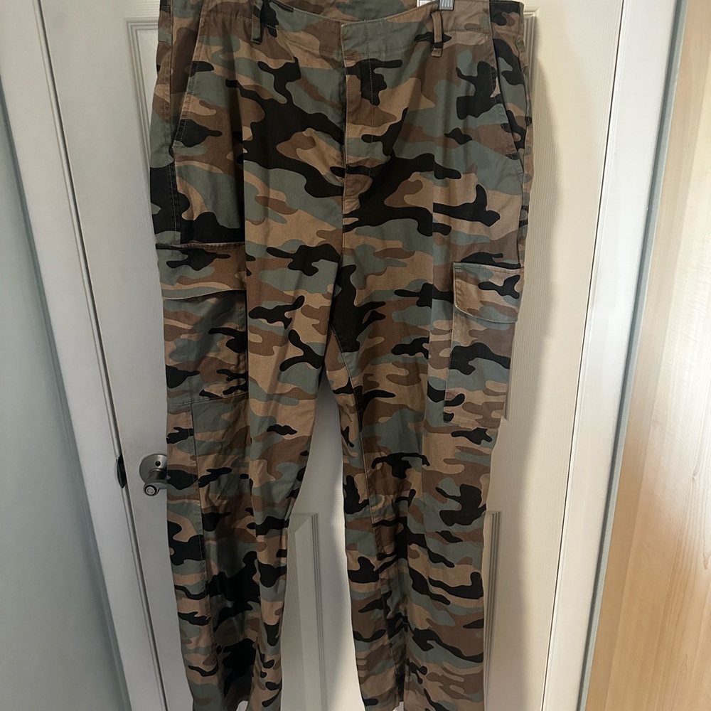 GAP Camouflage Wide Leg Pants - Green and Brown